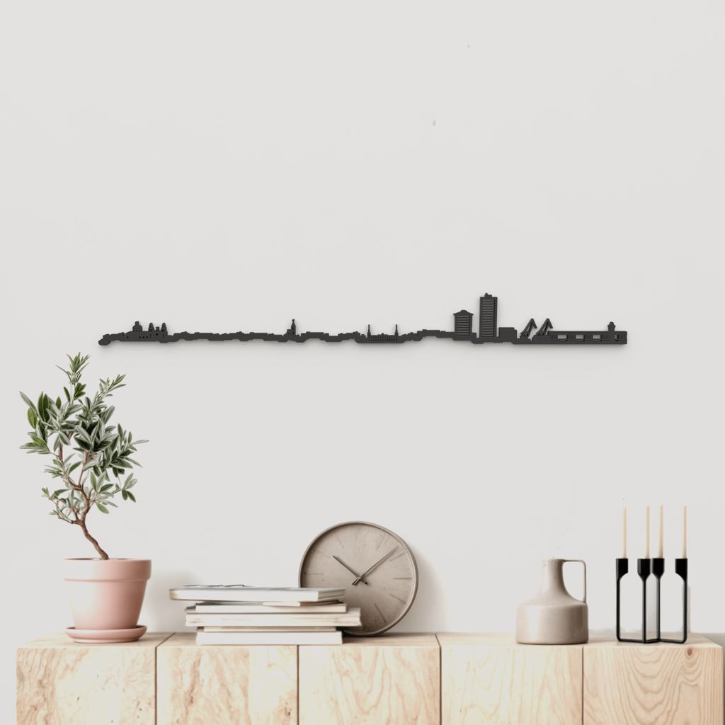 Skyline Huelva de madera negra, silueta decorativa de pared.