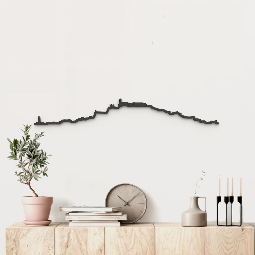 Skyline Ibiza de madera negra, silueta decorativa de pared.