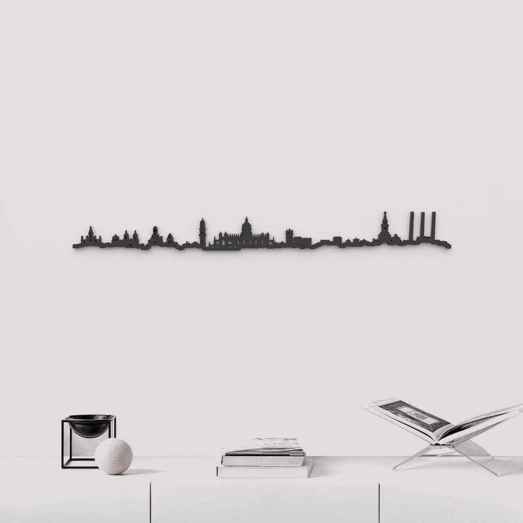Skyline Jerez de la Frontera de madera negra, silueta decorativa de pared.