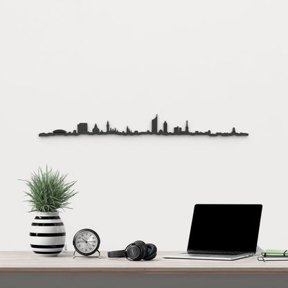 Skyline Leipzig de madera negra, silueta decorativa de pared.