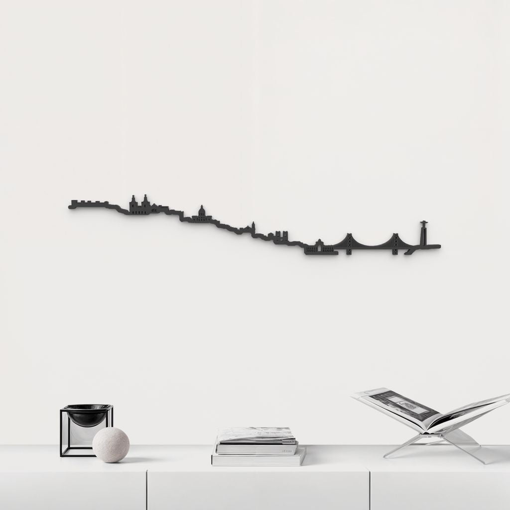 Skyline Lisboa de madera negra, silueta decorativa de pared.
