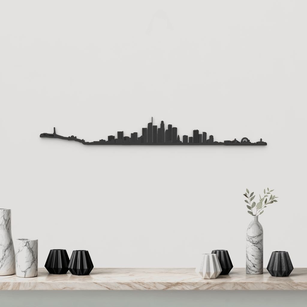 Skyline Los Angeles de madera negra, silueta decorativa de pared.