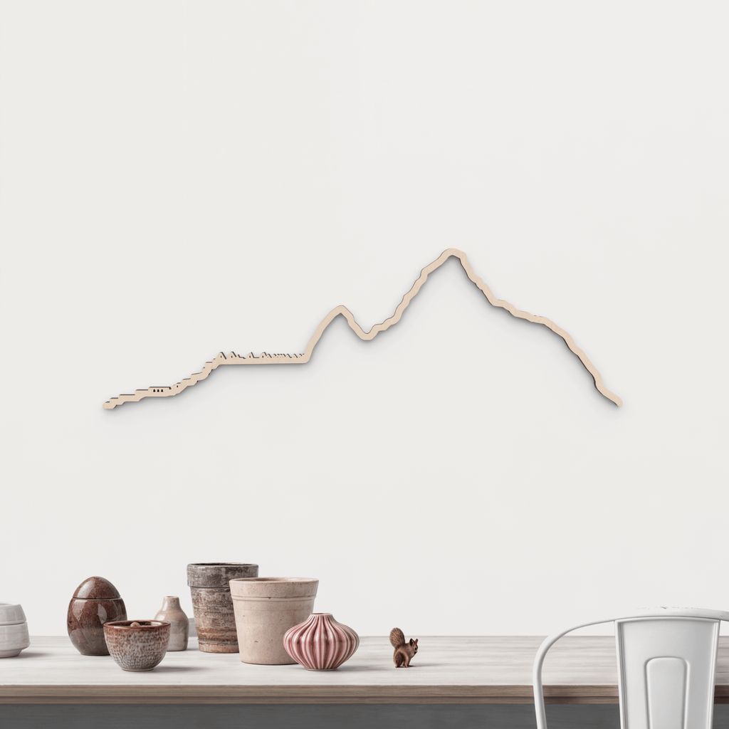 Skyline Machu Picchu en madera natural para decoración mural.