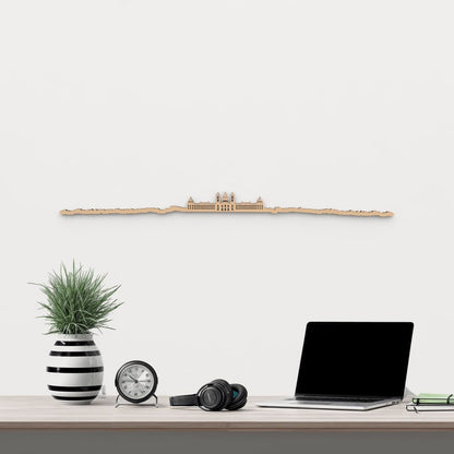 Skyline Mafra de madera marrón para decoración de pared.