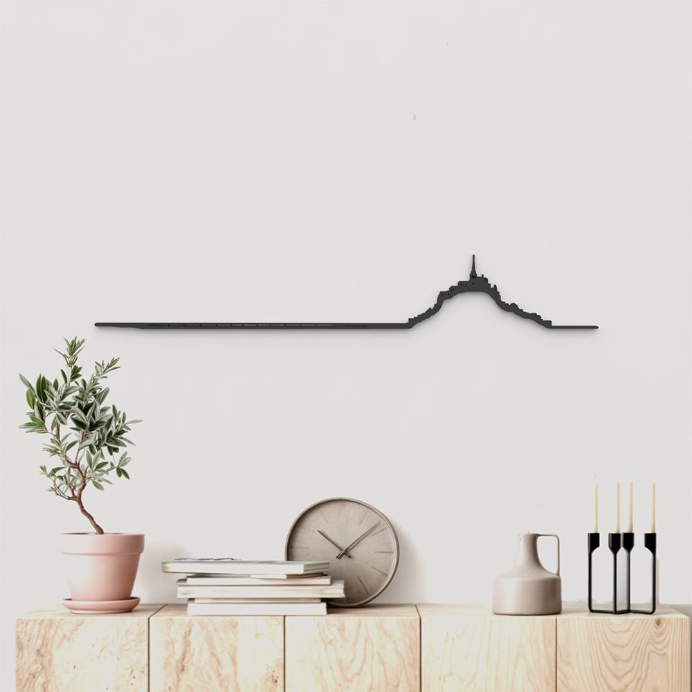Skyline Mont Saint-Michel de madera negra, silueta decorativa de pared.