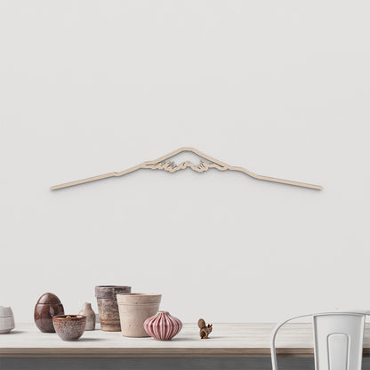 Skyline Monte Fuji en madera natural para decoración mural.