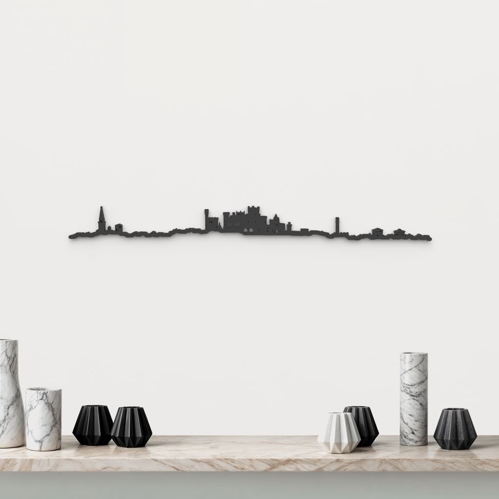 Skyline Olite de madera negra, silueta decorativa de pared.