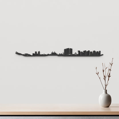 Skyline Oslo de madera negra, silueta decorativa de pared.