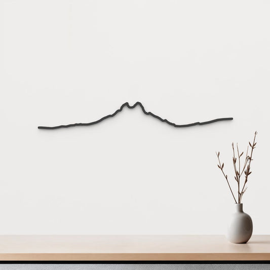 Skyline Pedraforca de madera negra, silueta decorativa de pared.