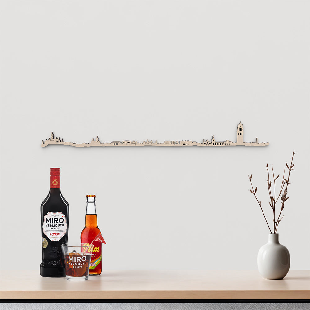 Skyline Reus en madera natural para decoración mural.