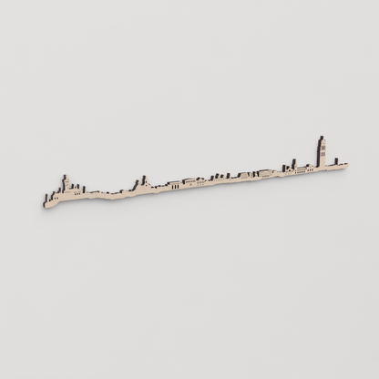 Regalo original: silueta skyline Reus en madera natural.