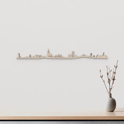 Skyline Reikiavik en madera natural para decoración mural.