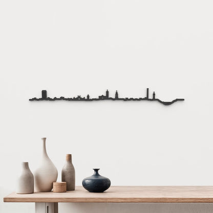 Skyline Sabadell de madera negra, silueta decorativa de pared.