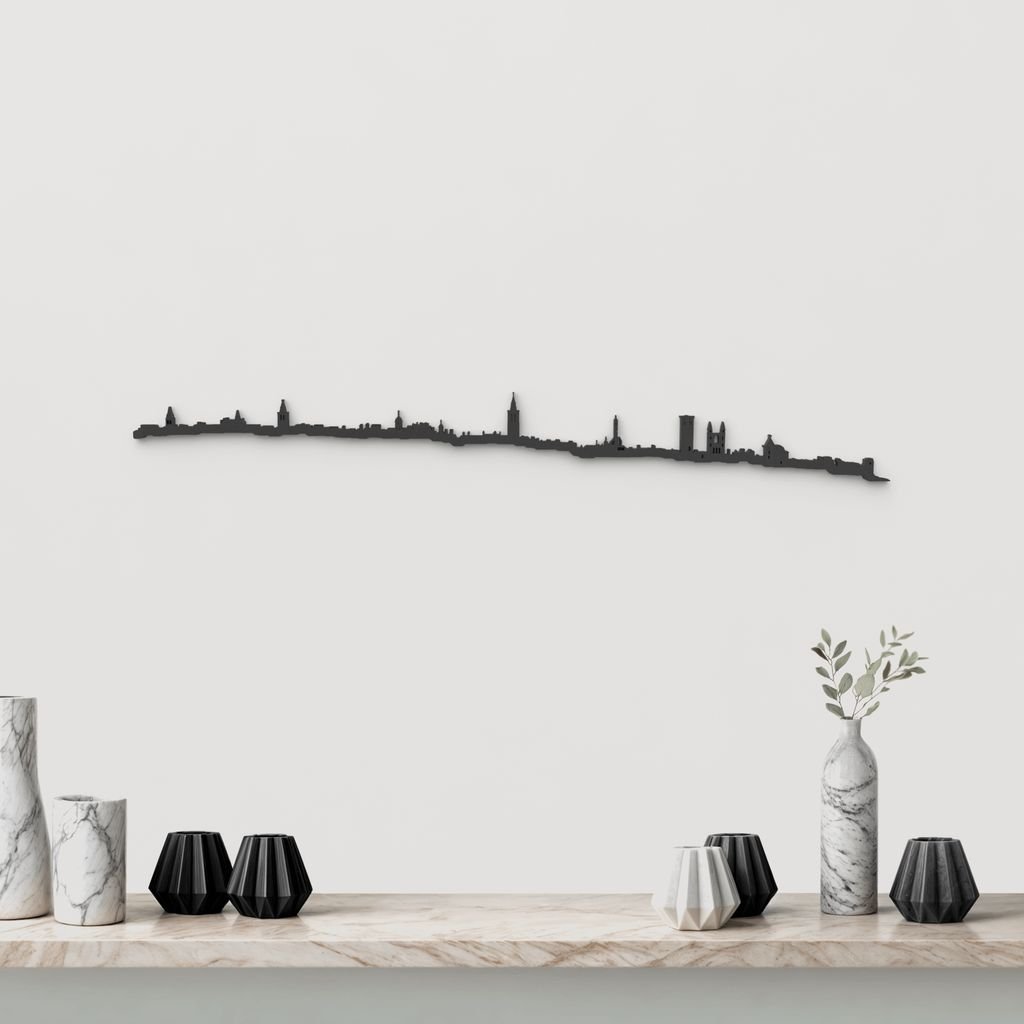 Skyline Saint Andrews de madera negra, silueta decorativa de pared.