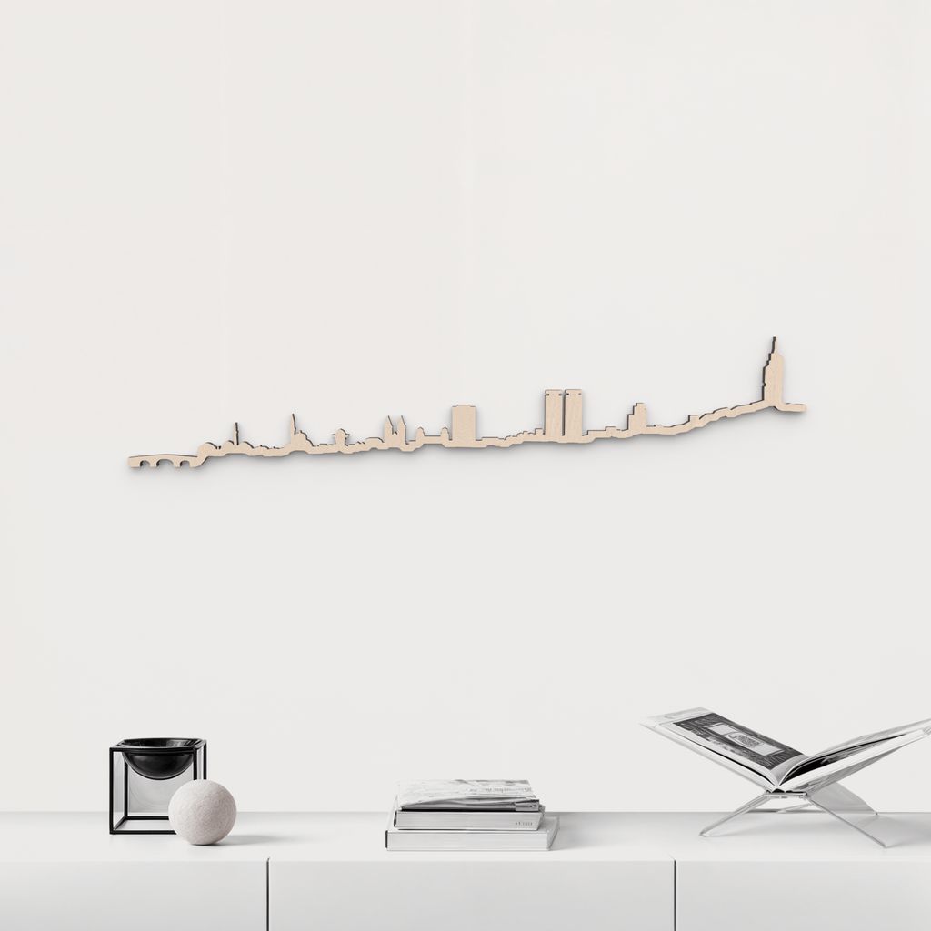 Skyline Sarajevo en madera natural para decoración mural.