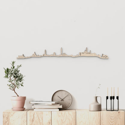 Silueta skyline de Siena en madera natural para decoración mural.