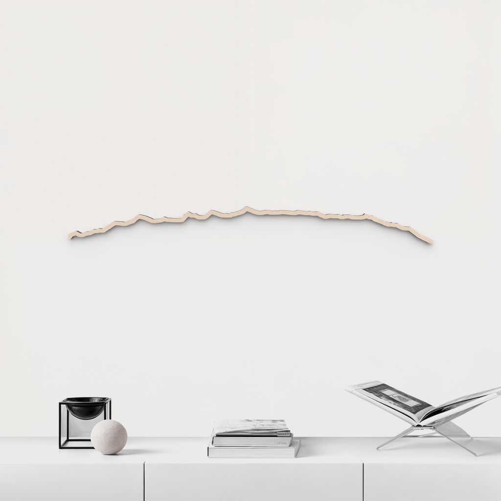 Perfil de Sierra Nevada en madera de abedul natural para decoración mural.