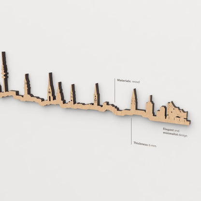 Vista en perspectiva de la silueta del skyline de Hamburgo en madera marrón.