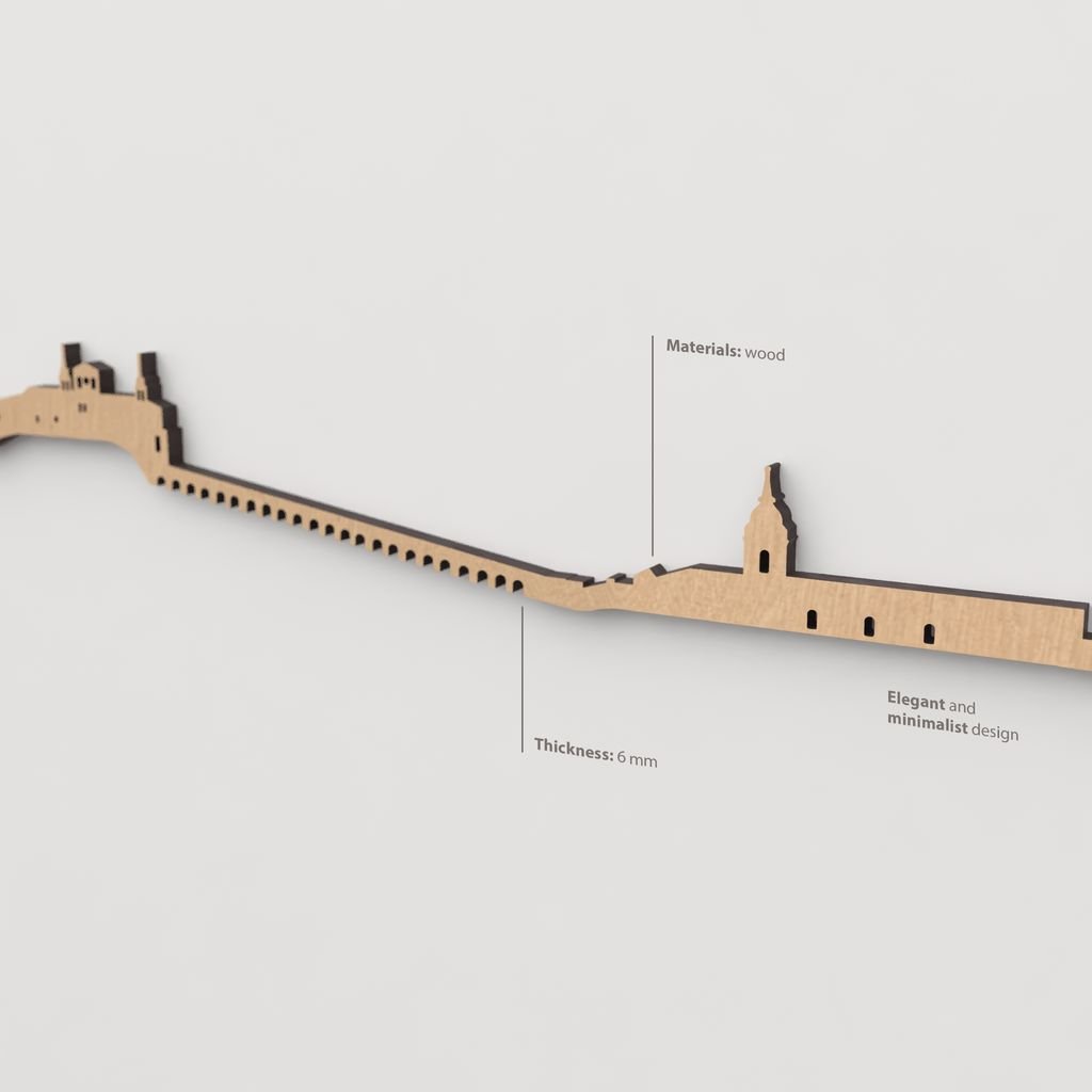 Vista en perspectiva de la silueta del skyline de Cascante en madera marrón.