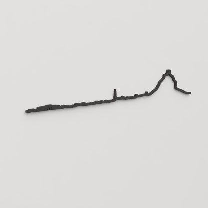 Perspectiva lateral del skyline Belmez en madera negra.