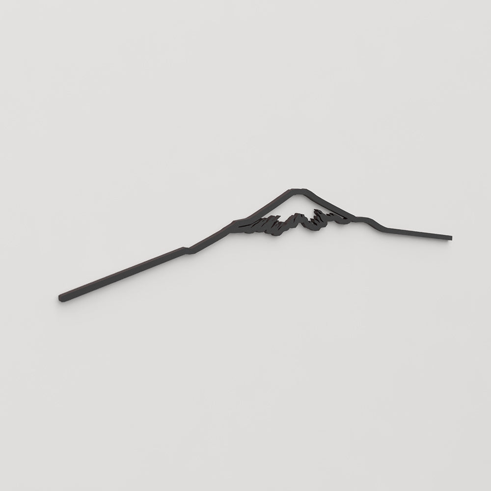 Perspectiva lateral del skyline Monte Fuji en madera negra.