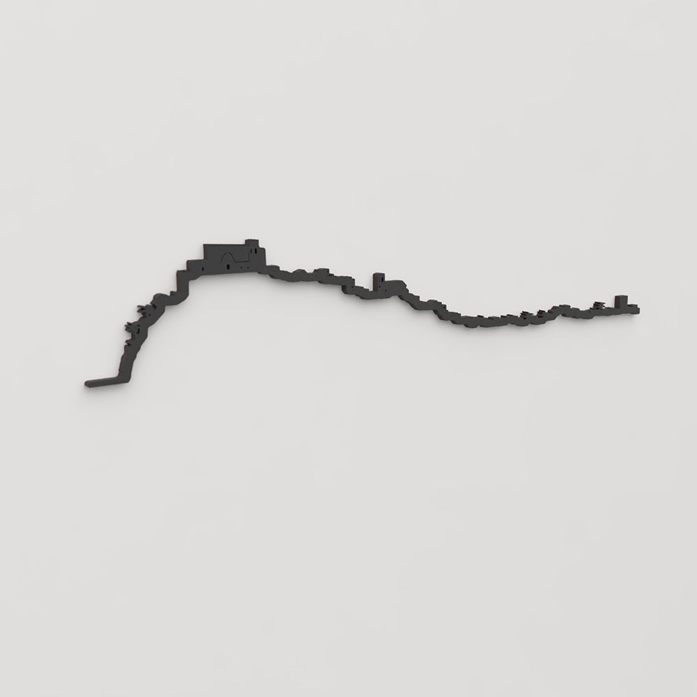 Perspectiva lateral del skyline Peñíscola en madera negra.