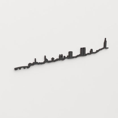 Perspectiva lateral del skyline Sarajevo en madera negra.