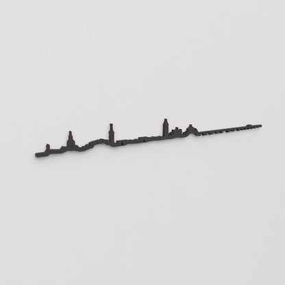 Perspectiva lateral del skyline Talavera de la Reina en madera negra.